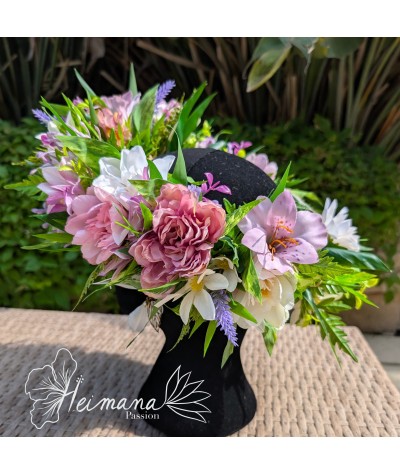 Couronne feuillue fleurie parme clair
